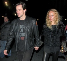 Carrey y su nueva novia rusa